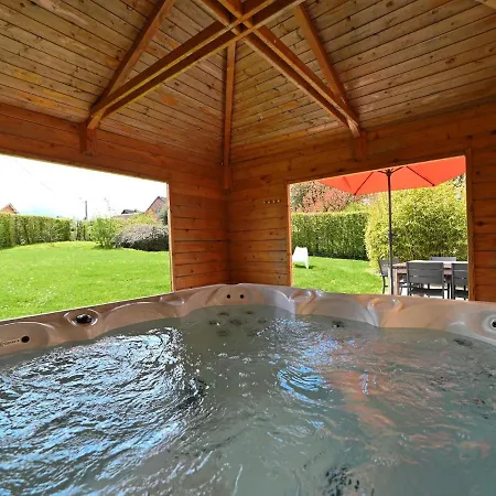 Terrace, Garden, Bbq, Sauna, Jacuzzi!! For A Happy And Rejuvenating Time * Noiseux