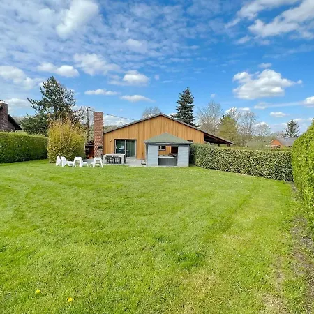 Terrace, Garden, Bbq, Sauna, Jacuzzi!! For A Happy And Rejuvenating Time *